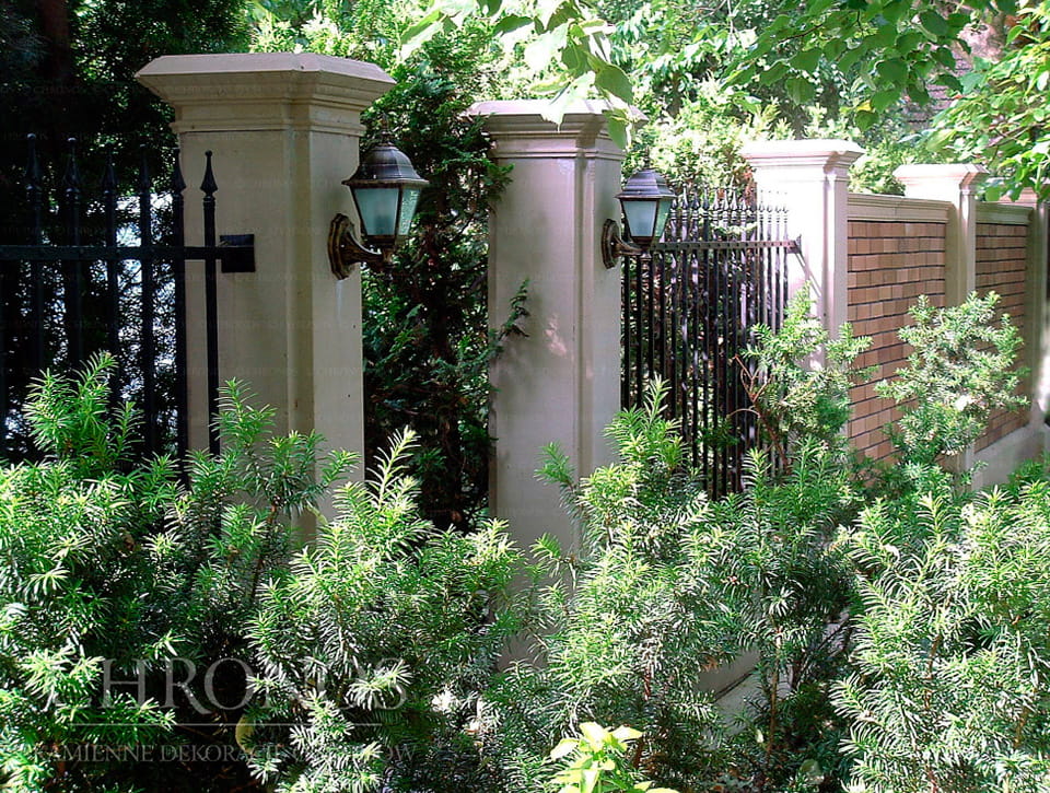 BC 200 Fence Post