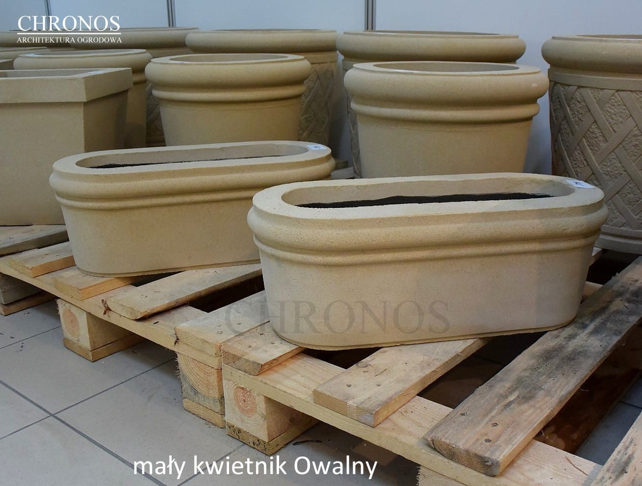 Small Oval Plant Stand