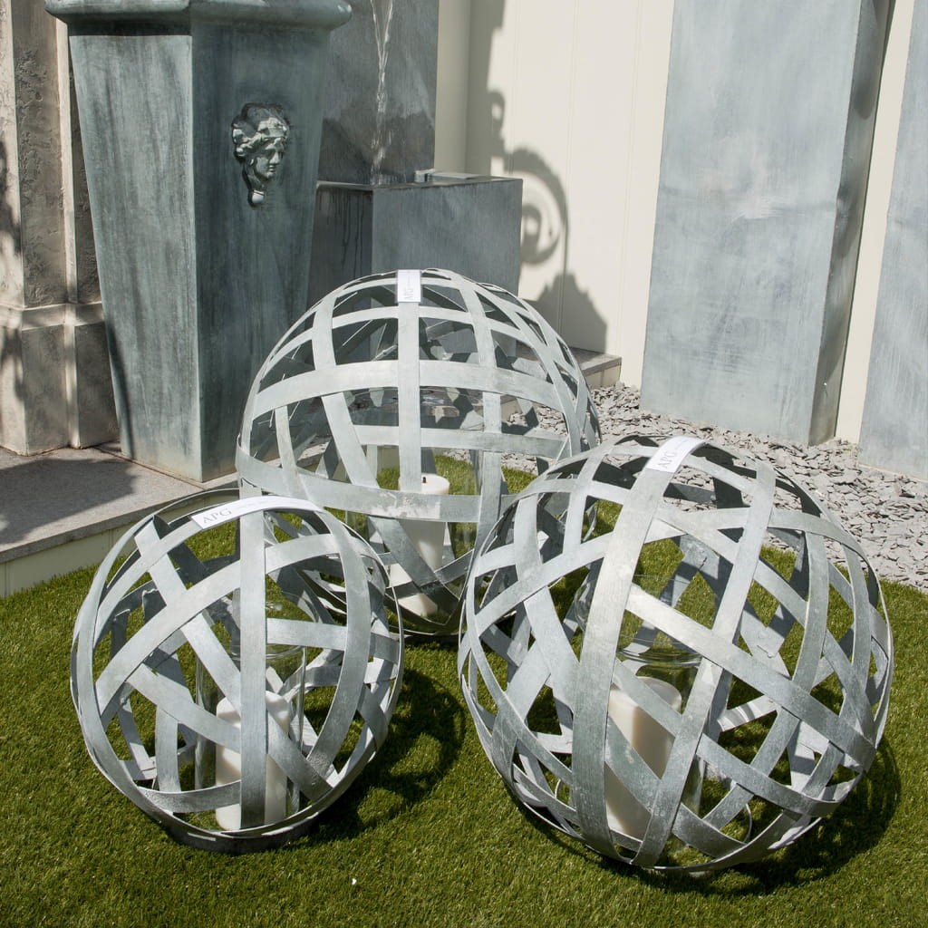 Filigree Balls