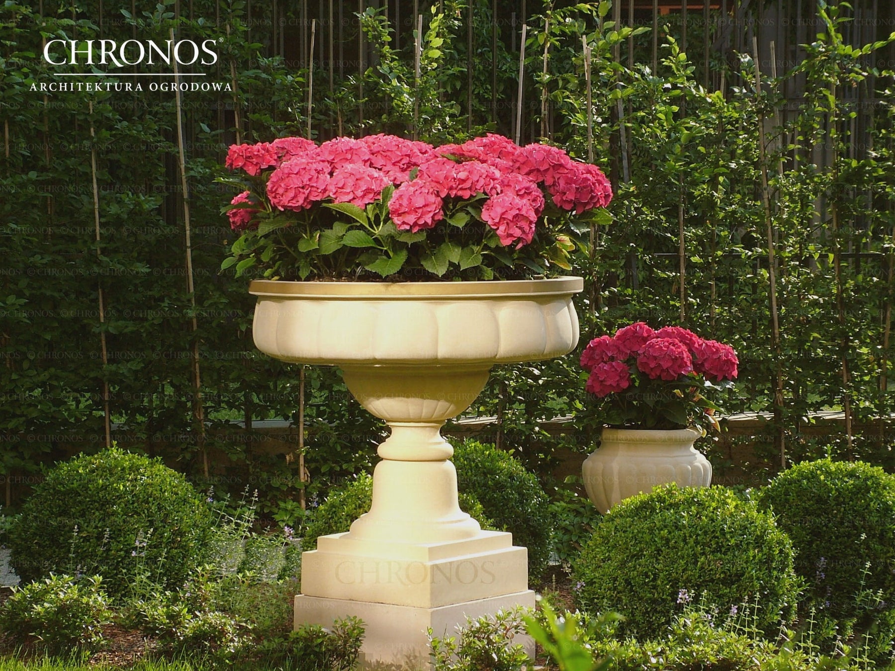 Versailles floral bowl