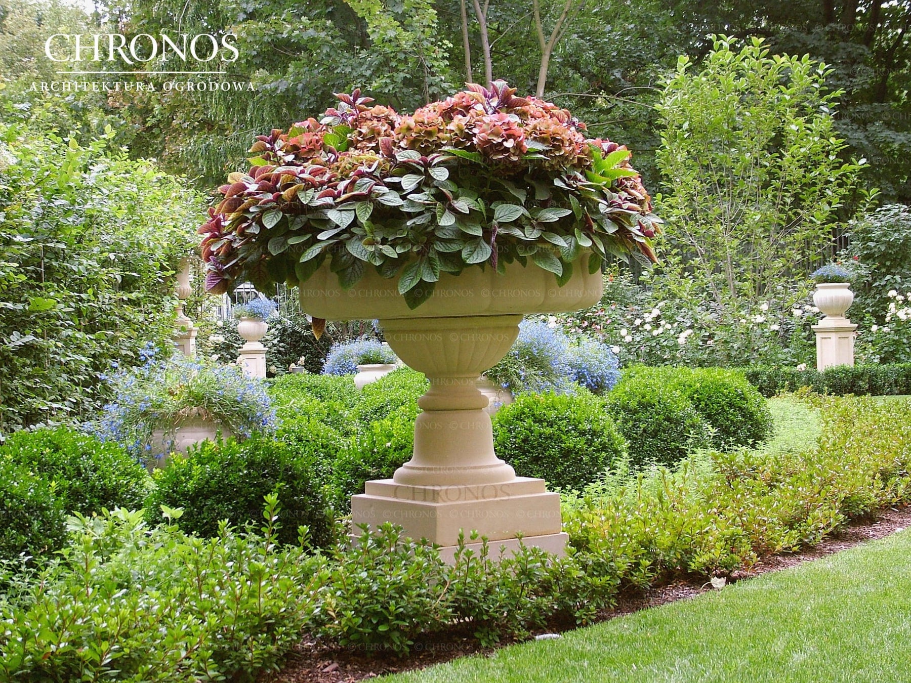 Versailles floral bowl