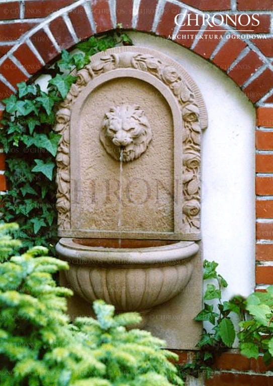 Victorian Wall Cistern