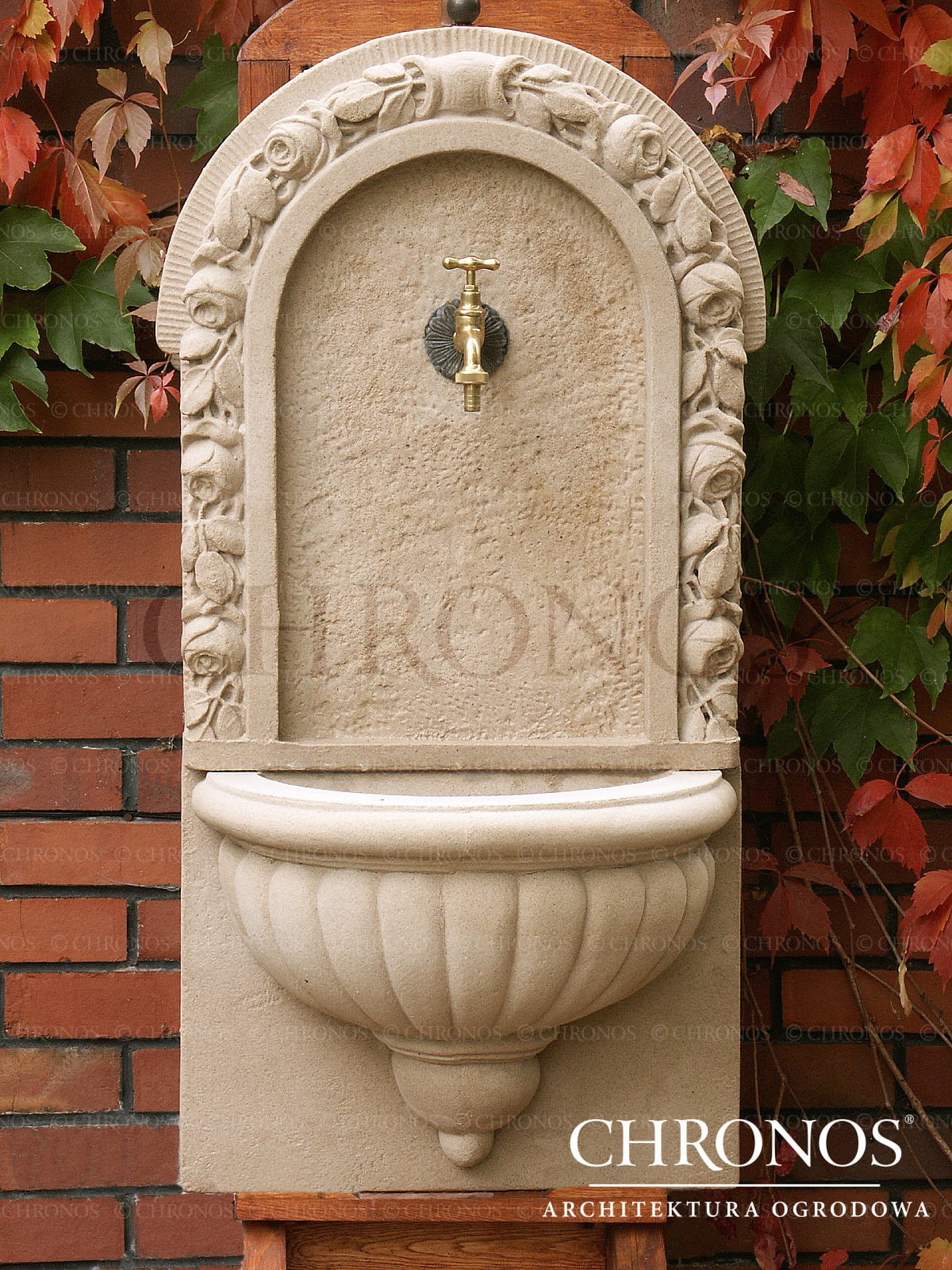 Victorian wall-mounted faucet