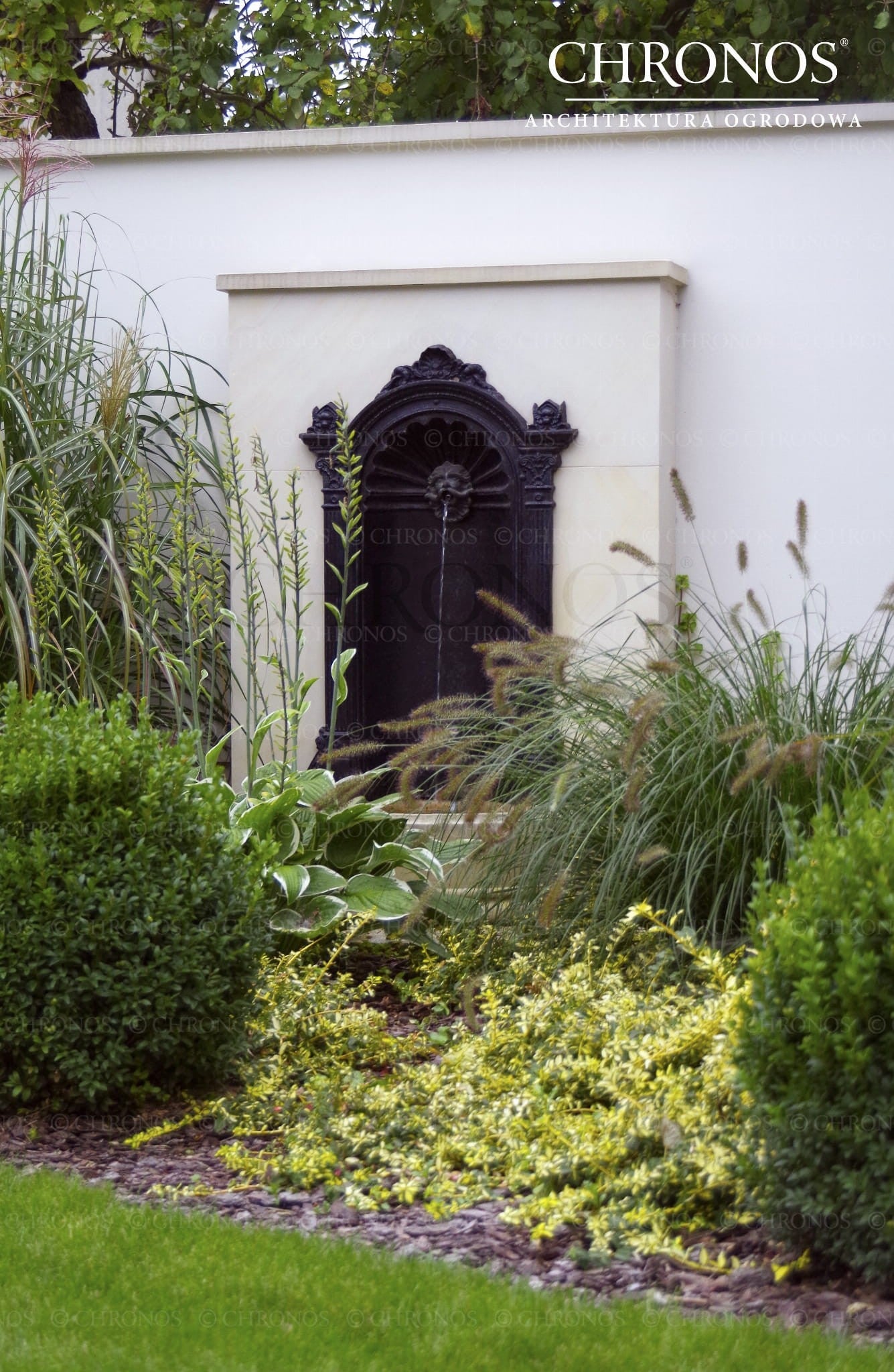 Cast Iron Water Receptacle