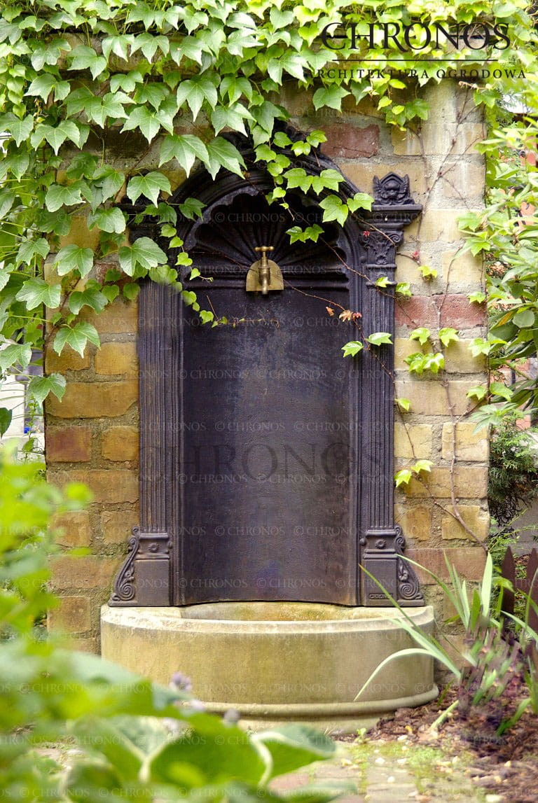 Cast iron water tap