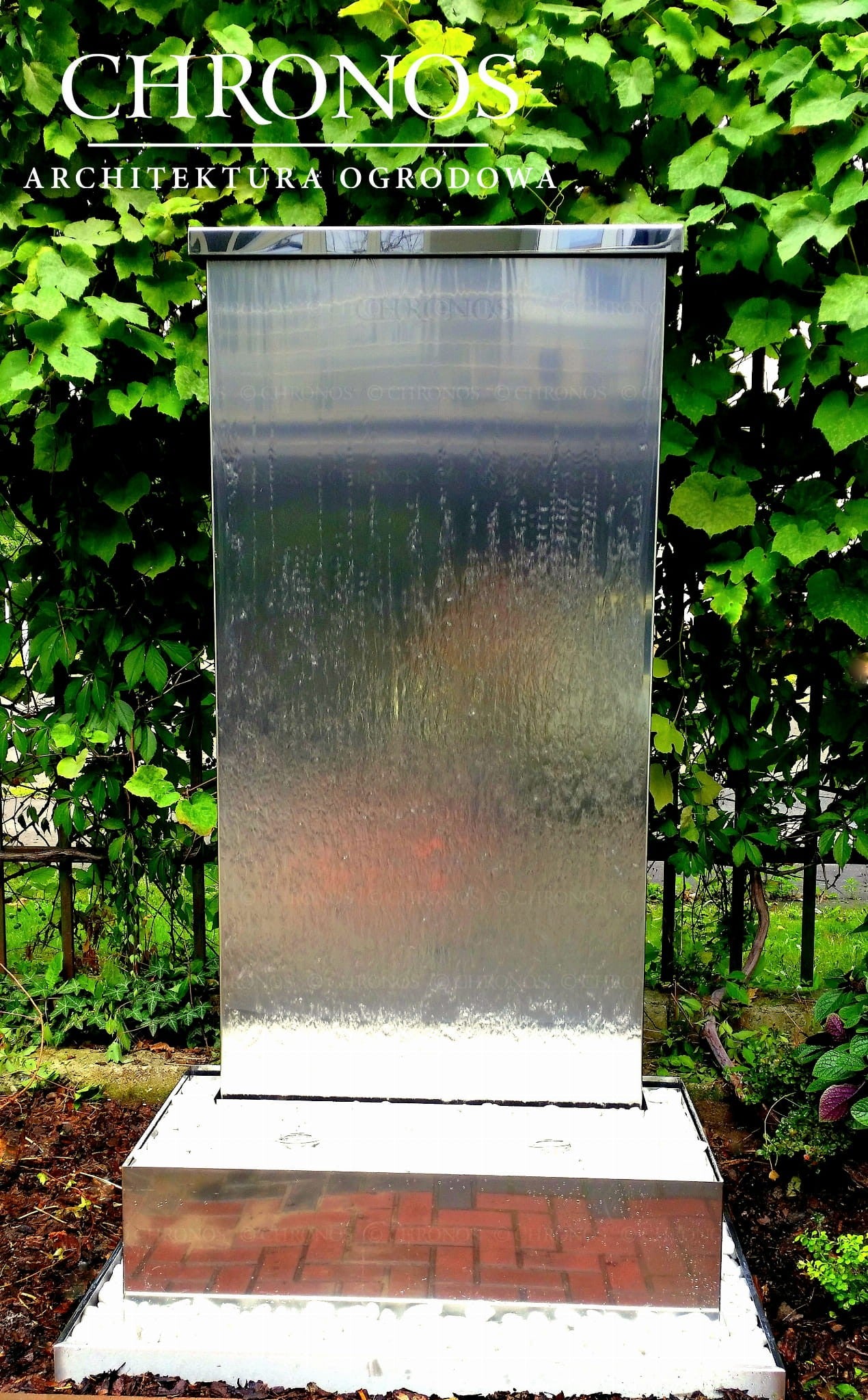 Steel Mirror Fountain
