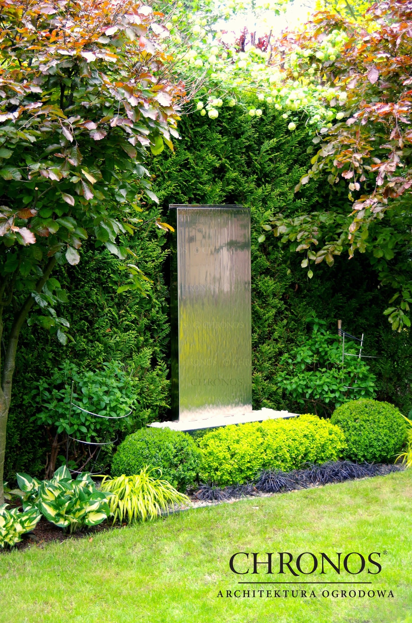 Steel Mirror Fountain