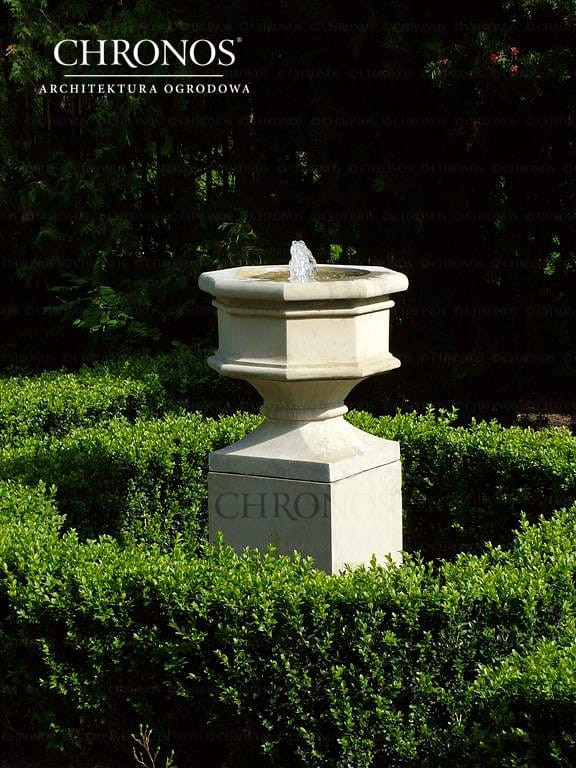 Gothic Fountain - on a pedestal