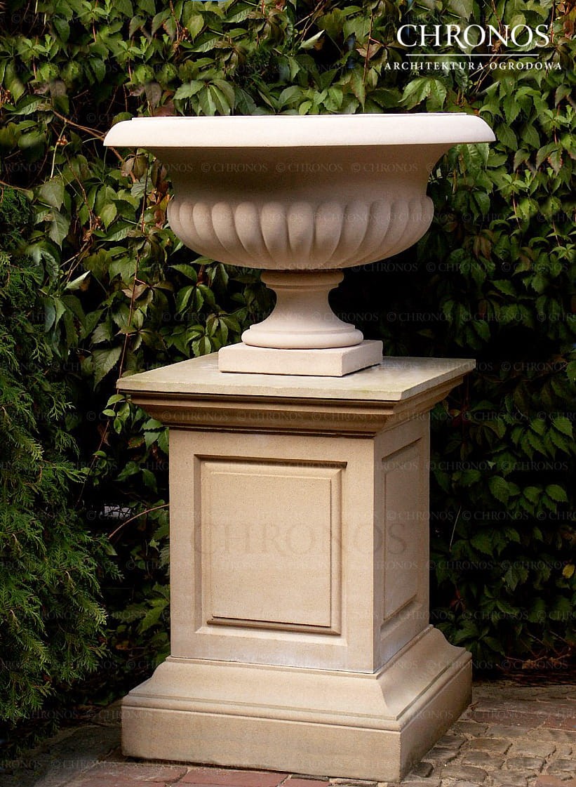 Falconet Pedestal