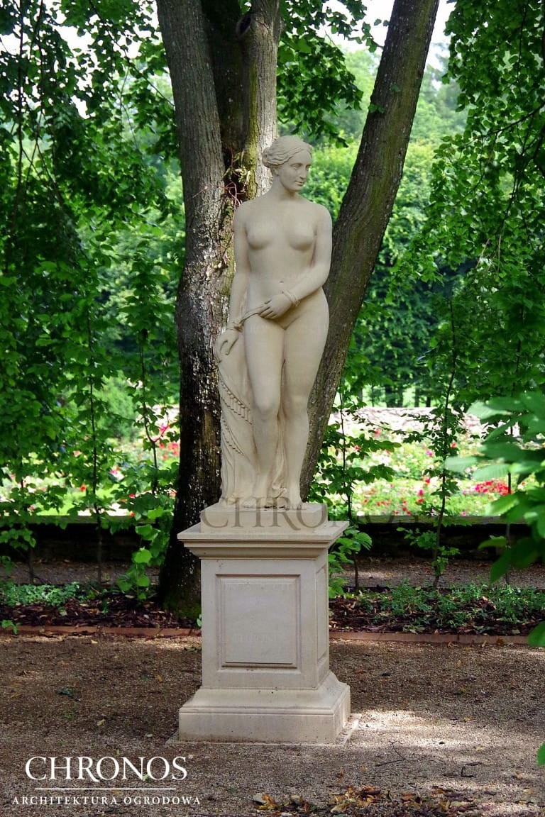 Falconet Pedestal