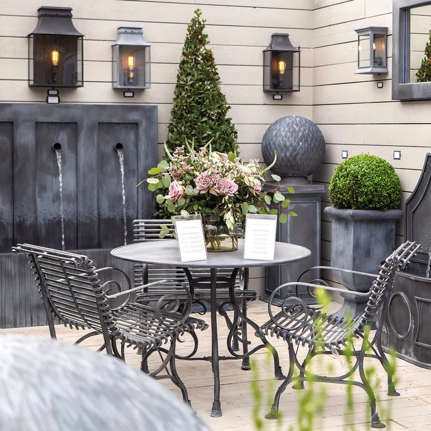 Arras Table