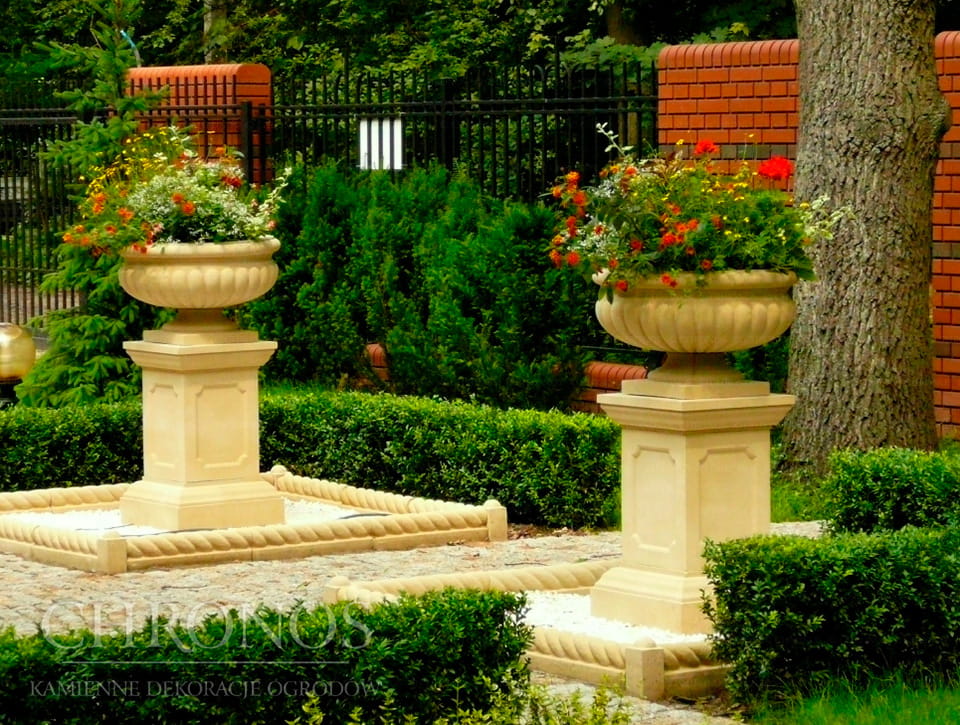 Decorative kerb - braid
