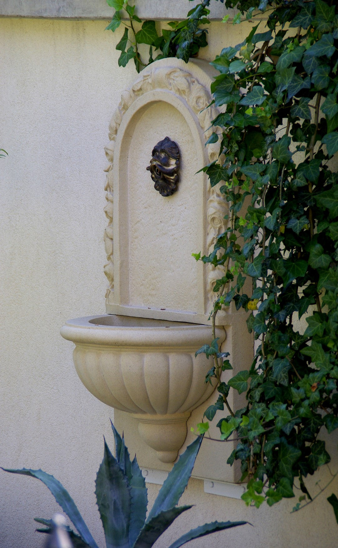 Victorian Wall Cistern