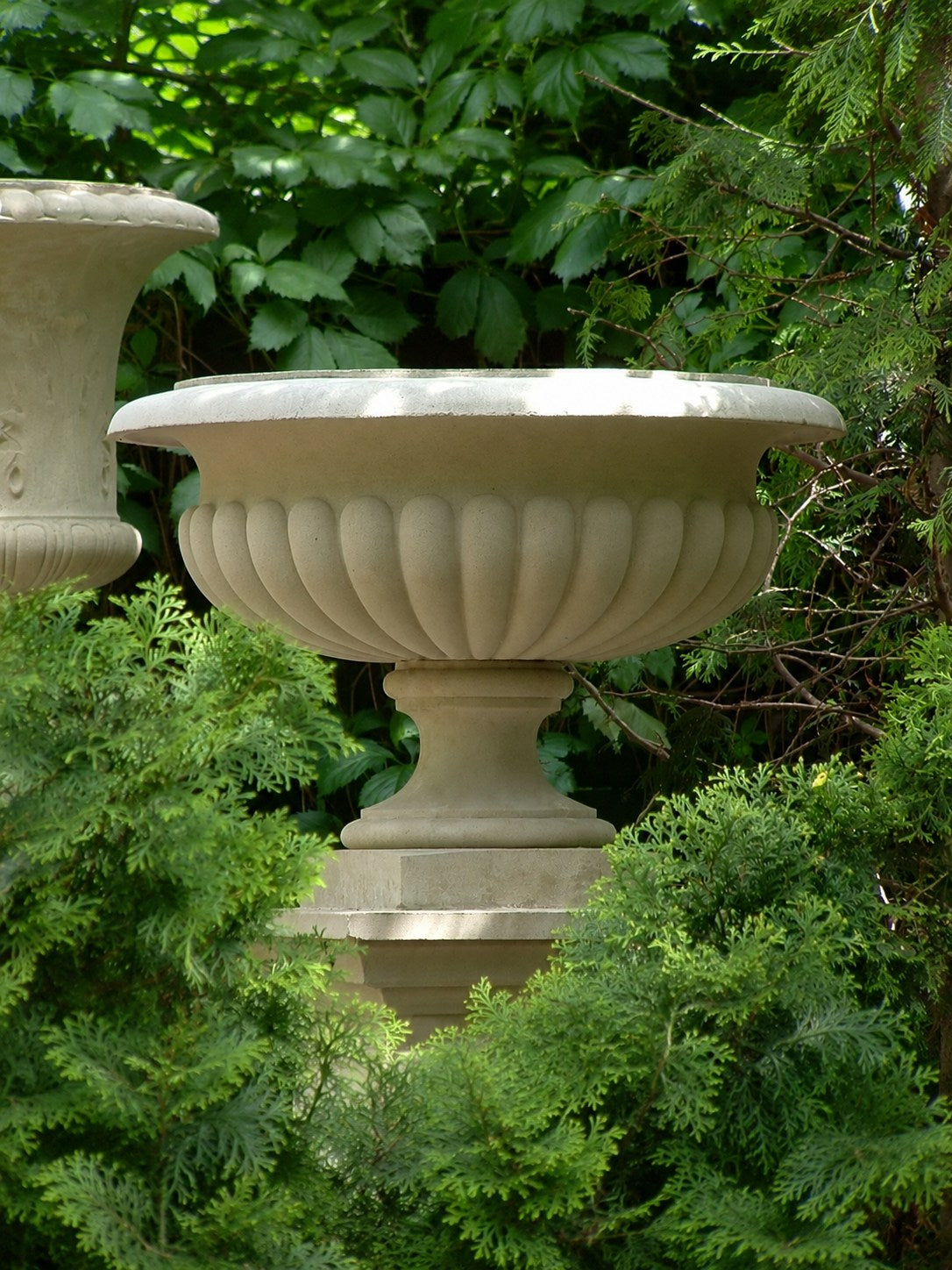 Lechja Vase