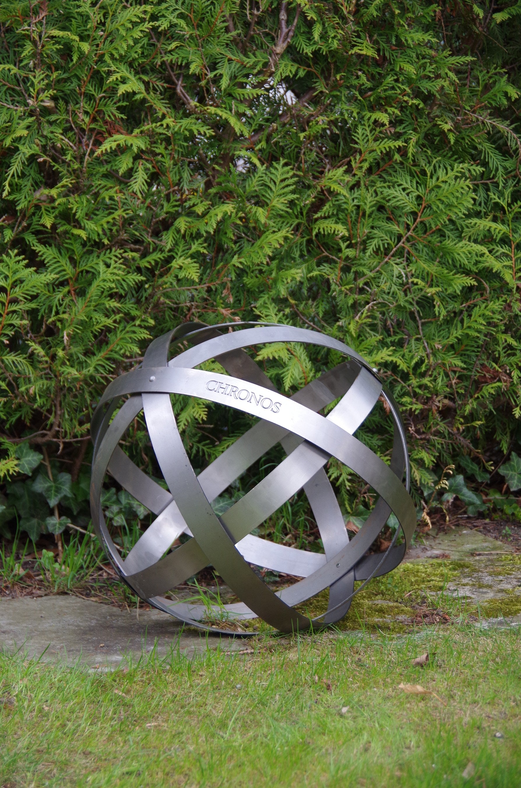 Garden Sphere - natural steel