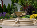Windsor 320 fountain with shells