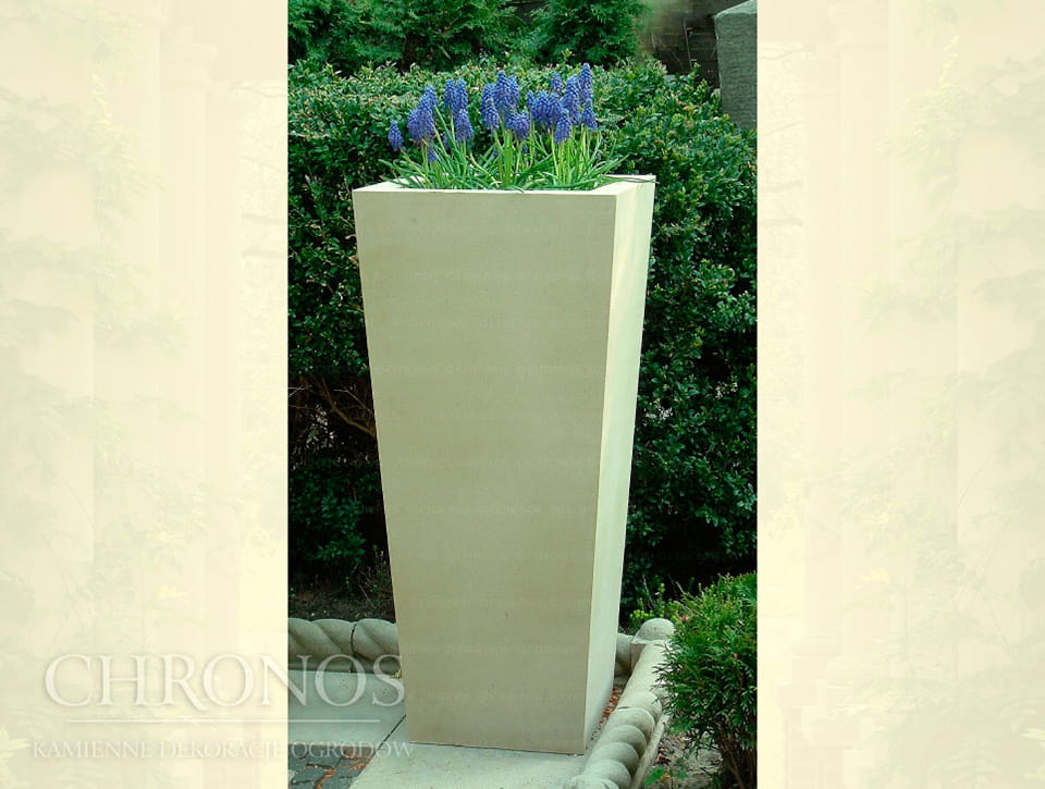Decorative curb – corner