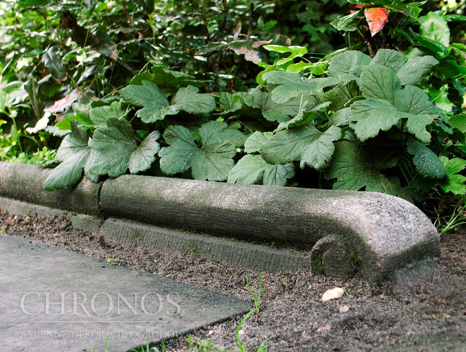 Decorative kerb - classic finish