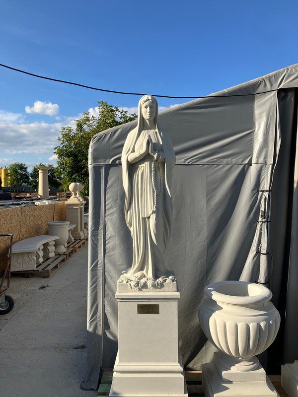 Matka Boża z Lourdes na Postumencie Jońskim