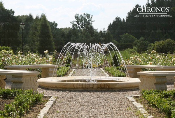 Fontanna z bortnicą Ługwałd i dyszą centralną