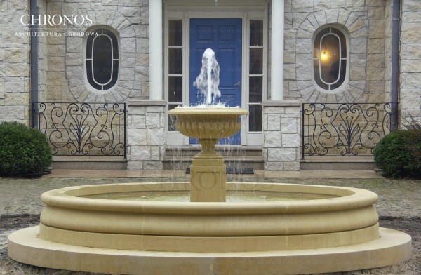 Fontanna z bortnicą Genova 300 i Wazą Lechja dużą