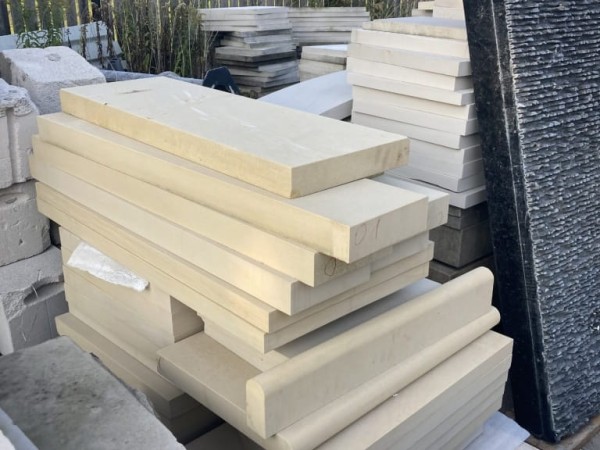 W-108 płyty różne z piaskowca 